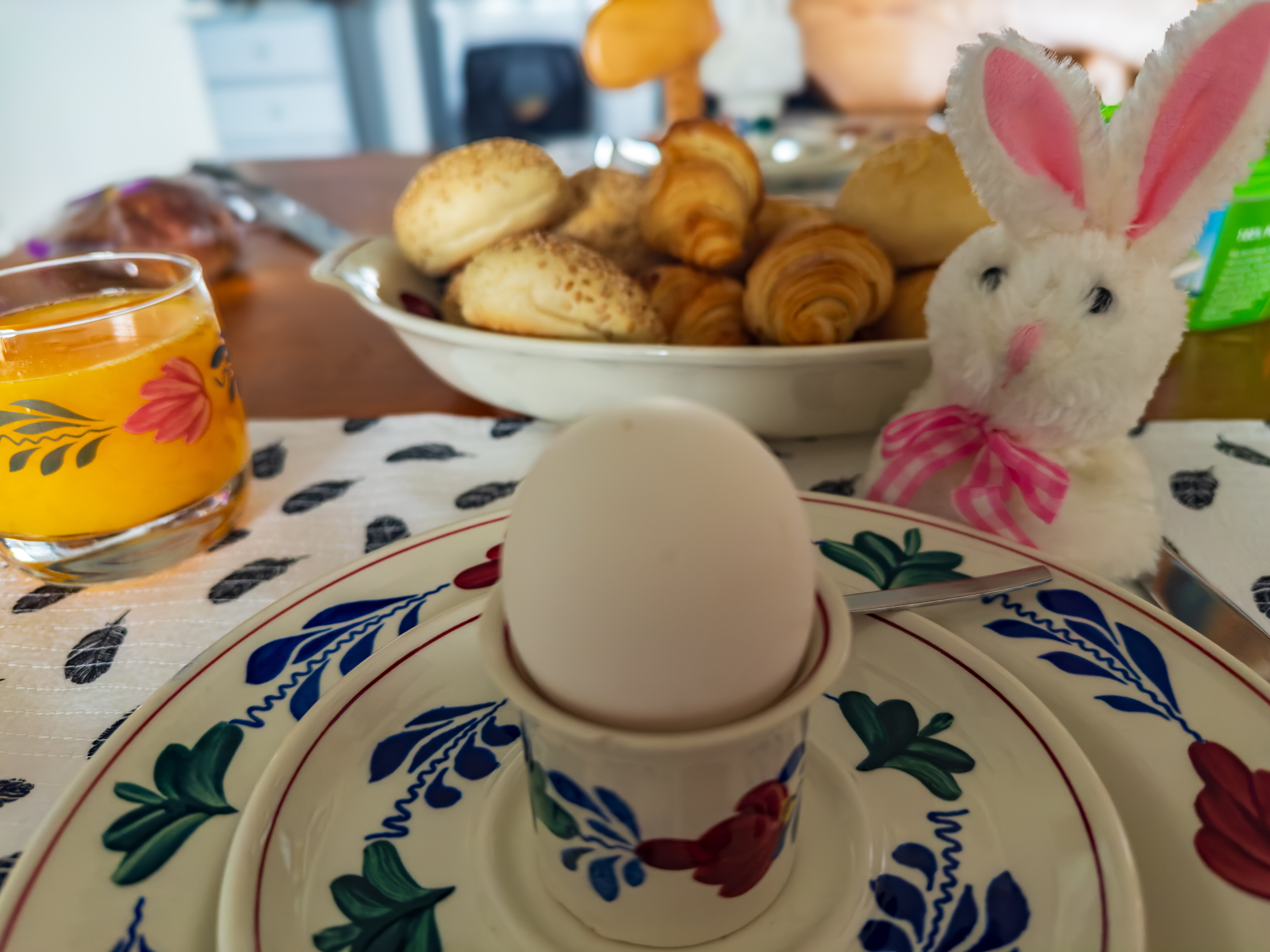 Los contrastes entre la Pascua y la Navidad
